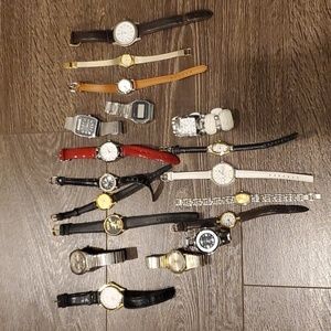 Lot ot watches - 18 AS-IS Unisex
